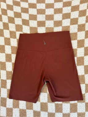 Nike Yoga Luxe Women's High-Rise Espresso Colored Bike Shorts